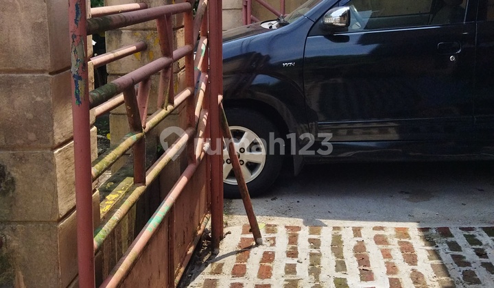 Strategic House A Step Away from Bojong Gede Station 2