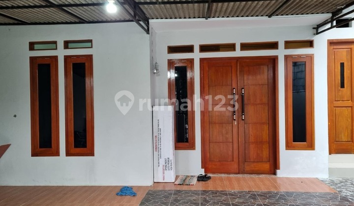 Rumah Strategis Dekat Stasiun Kereta Di Cibinong Rumah Strategis Dekat Stasiun Kereta Di Cibinong