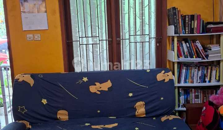 Strategic Ready-to-Occupy House with Train Station Access in Beji 2