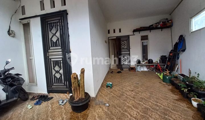 2-Story Strategic House Near Public Facilities in Cibinong 2