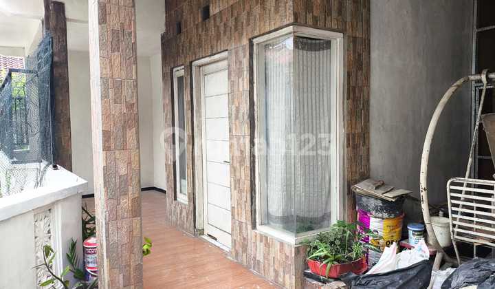2 Floors Ready to Live Strategic Location in Cilebut Certificate