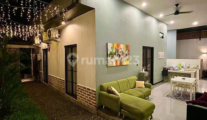 Strategic Ready-to-Occupy Fully Furnished Villa in Cinangka, Depok