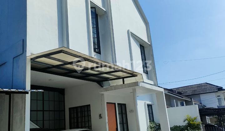 Jual Rumah 2 Lantai, Semi Furnished Aman One Gate System 24 Jam Perum Tirtamas Residence Cimanggu 2