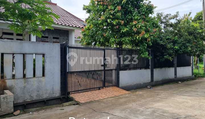 Dijual Rumah Murah Di Bogor Hoek Terawat Dekat Ke St. Cilebut Dijual Rumah Murah Di Bogor Hoek Terawat Dekat Ke St. Cilebut