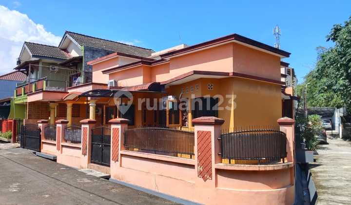 Dijual Rumah Hunian Posisi Hoek, Nyaman Di Taman Pagelaran Ciomas