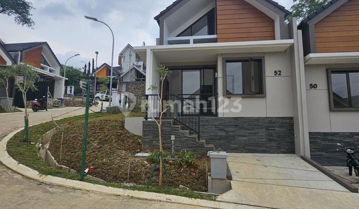 Selling Premium Front Scandinavian Corner House in Cluster Near Aeon Mall Sentul City 2