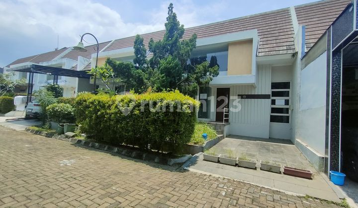 Jual Rumah Terawat Semi Furnished Rancamaya Golf Estate One Gate System Jual Rumah Terawat Semi Furnished Rancamaya Golf Estate One Gate System