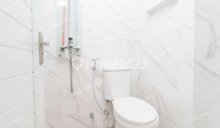 Ton - For Sale: Tanjung Duren Boarding House with 19 Furnished Rooms 2