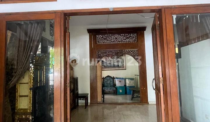 Sewa Rumah Bintaro Jaya Sektor2 Lokasi Strategis Pinggir Jalan untuk Usaha 