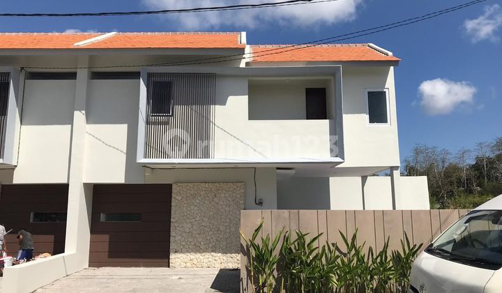 Dijual Rumah Hoek Jimbaran Bali 160m2