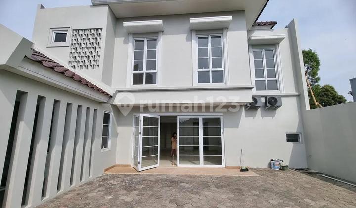 Dijual Rumah di Cluster Granada Gading Serpong
