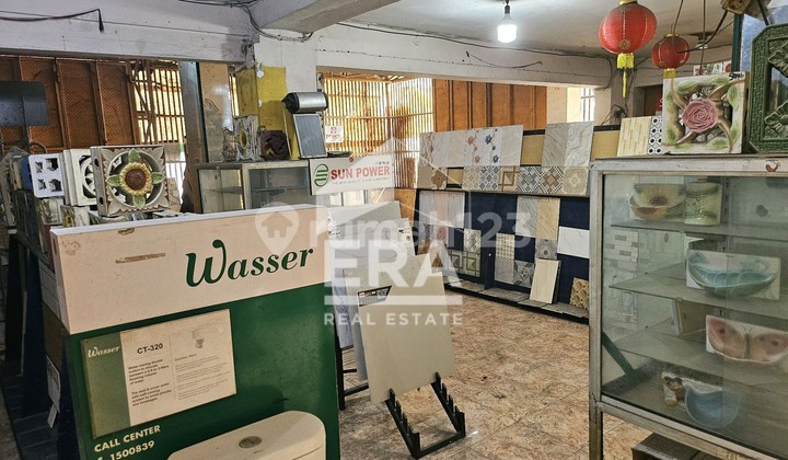 Strategic 4-Story Shophouse 2