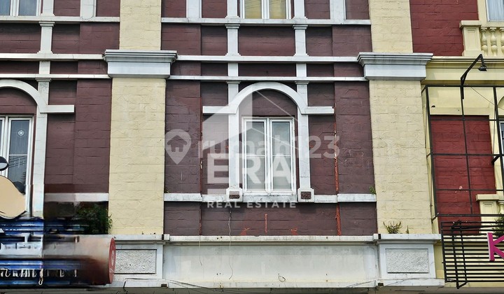 Sturdy 3-Storey Shop House Ready for Occupancy