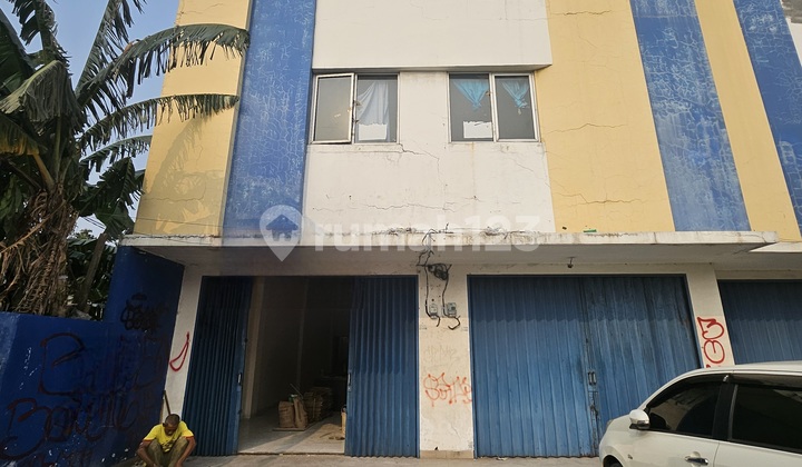 Beautiful Shop House in the Heart of the City Ready to Occupy 1