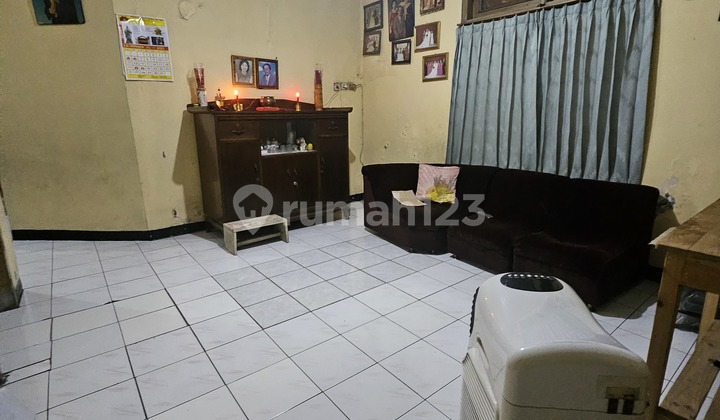 Strategic House in the City Center 2