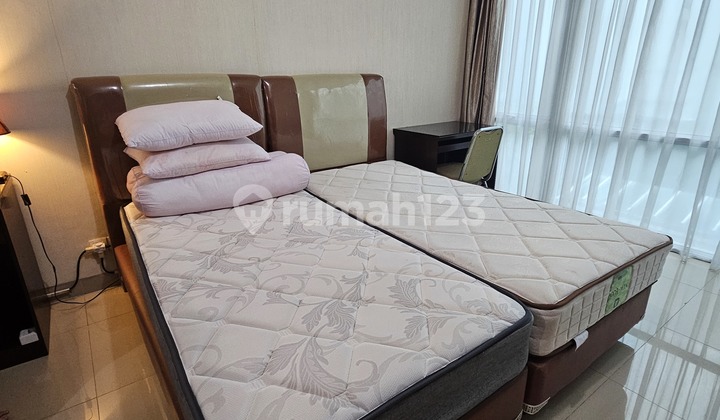 Fully Furnished Studio Apartment U Residence 1, Lippo Karawaci 2