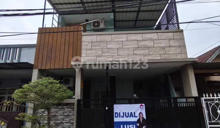 Rumah 2 Lantai Full Furnished Rapih Siap Huni Di Taman Royal 3