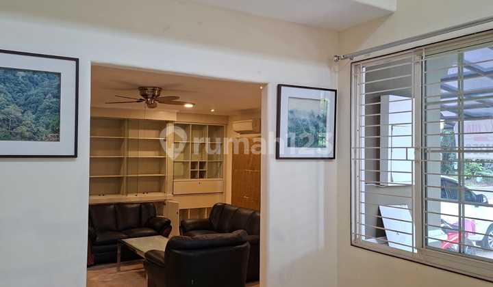 Rumah Bagus Full Furnished Siap Huni di Lippo Karawac 2