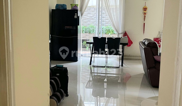 Rumah 2 Lantai di Premier Golf Residence Modernland 2