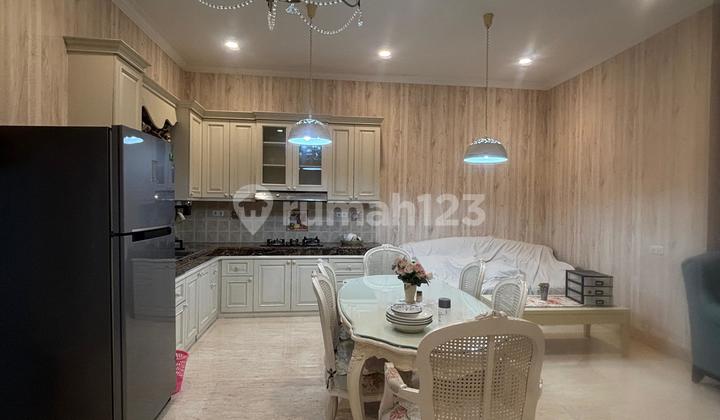 Nice Fully Furnished Bromo Garden House in Lippo Karawaci 2