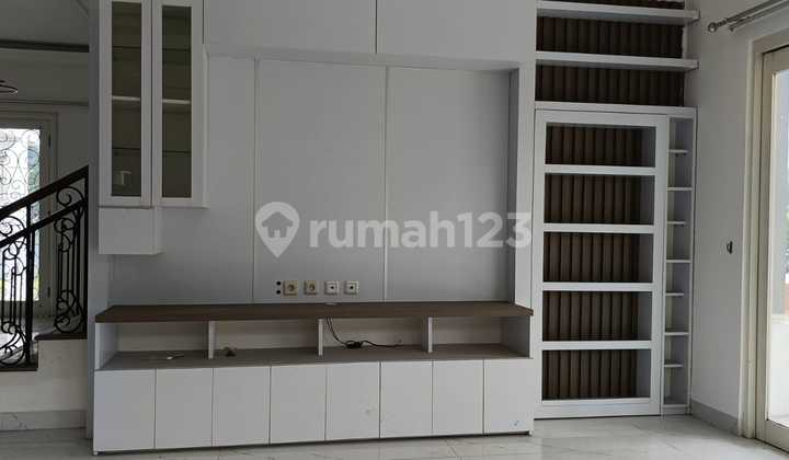 Good Hook House Rolling Hills in Lippo Karawaci