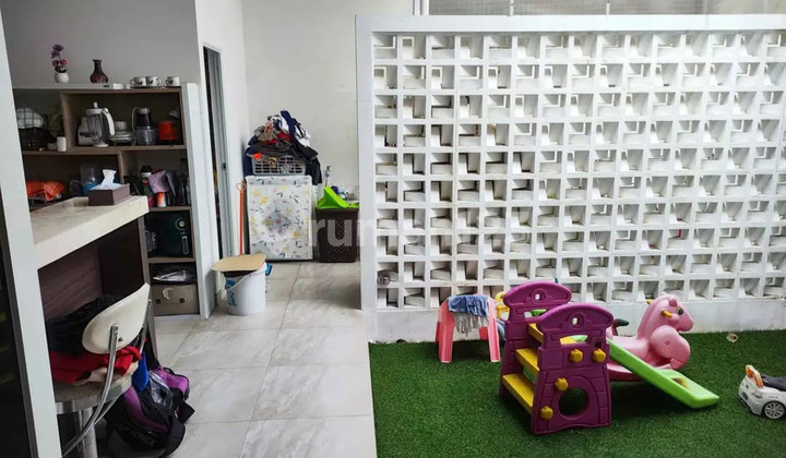 RUMAH TINGGAL 2 LANTAI DI PERUMAHAN PELANGI MAS RESIDENCE DEKAT JL PALAGAN TENTARA PELAJAR SLEMAN 2