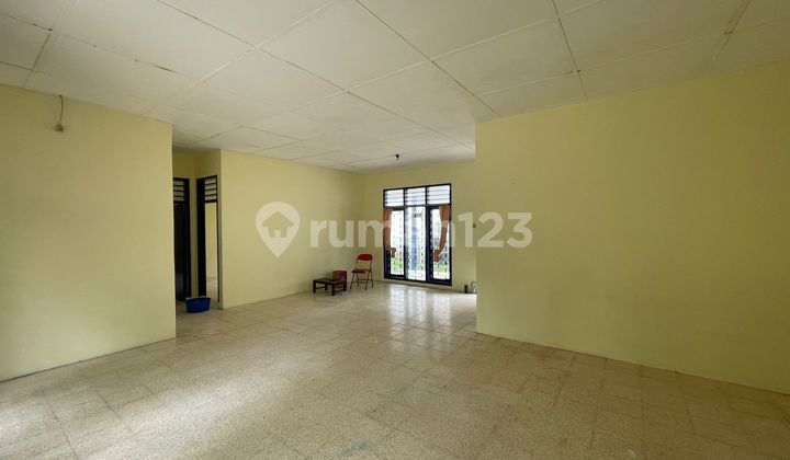 For Rent Classic House in the Center of Yogyakarta City - Near UGM & Business Center