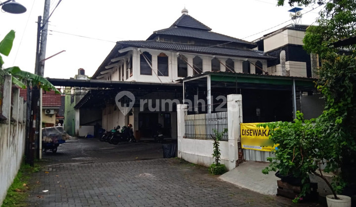 Sewa Ruang Usaha Strategis di Kawasan Kampus Seturan - Hanya 100M Dari Ykpn, Caturtunggal, Depok, Sleman