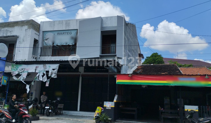 For Rent 2 Strategic 2-Story Shophouses in Caturtunggal, Sleman - Near UNY & UGM Campus 2