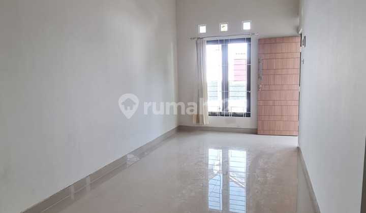 Family-Friendly House Near Pasar Cebongan, Mlati, Sleman 2