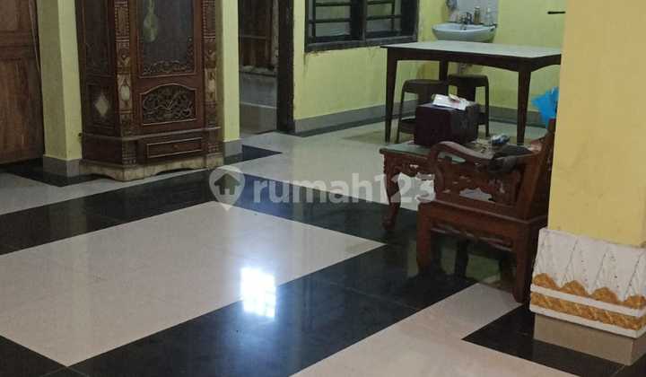 Strategic House Near YKPN Campus