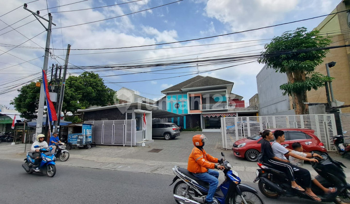 Hotel Furnish Modern Minimalist Design 38 Rooms Location in Kasihan Bantul