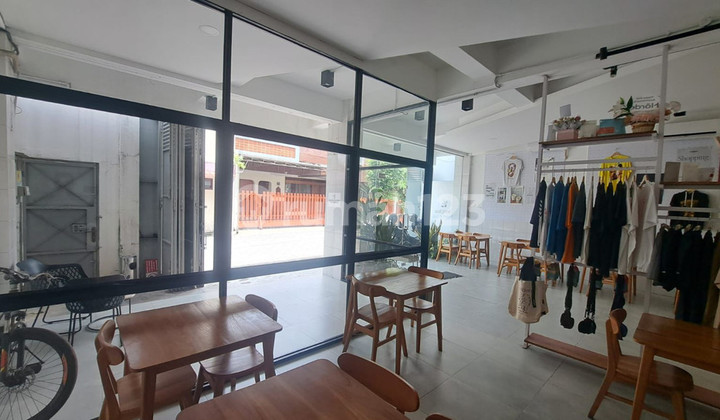 For Rent: 2-Storey Strategic Commercial Space in the Business Area of Jl. Kaliurang KM 5 (Near Campus), Caturtunggal, Depok, Sleman For Rent: 2-Storey Strategic Commercial Space in the Business Area of Jl. Kaliurang KM 5 (Near Campus), Caturtunggal, Depok, Sleman