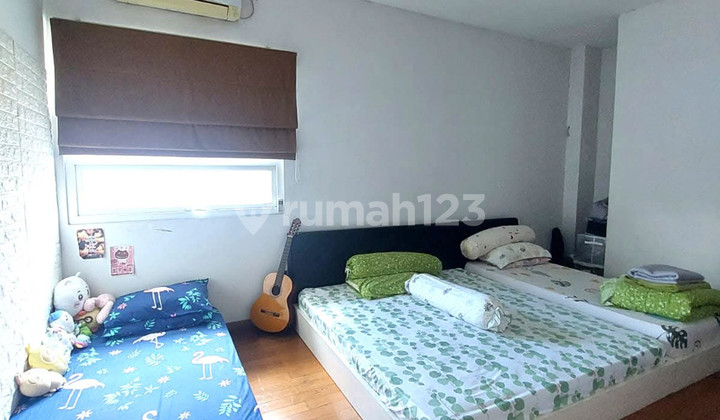 Super Premium Commercial Asset, 3-Story Shop House on North Ring Road, Condongcatur, Depok, Sleman 2