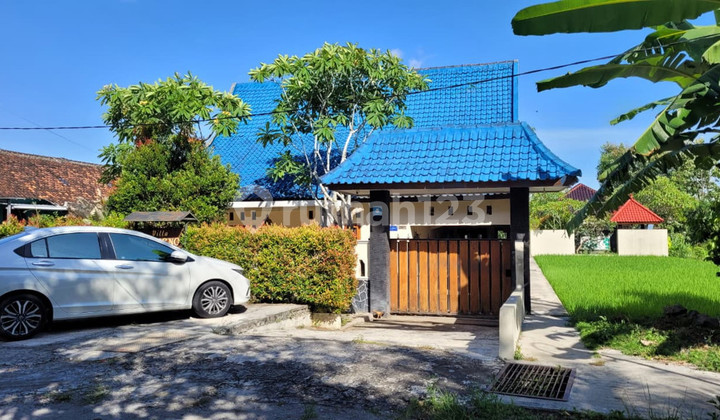 Investment Opportunity, For Sale Ready-to-Occupy Villa Complex in Sewon Bantul, Complete with Kitchen, Private Swimming Pool, and Restaurant. Investment Opportunity, For Sale Ready-to-Occupy Villa Complex in Sewon Bantul, Complete with Kitchen, Private Swimming Pool, and Restaurant.