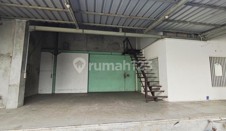 Warehouse for Rent, Strategic Location on South Ring Road near the Religious High Court, Sewon Bantul.