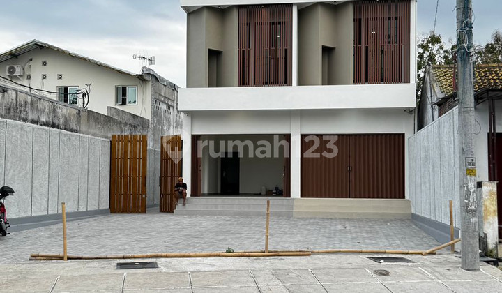 For Rent, Two-Story Shop House on North Berbah Street, Sleman. 1