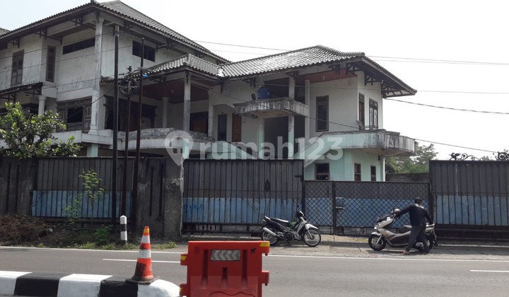 Disewakan Gudang Luas 3800 Meter Persegi Lokasi Gamping Sleman Disewakan Gudang Luas 3800 Meter Persegi Lokasi Gamping Sleman