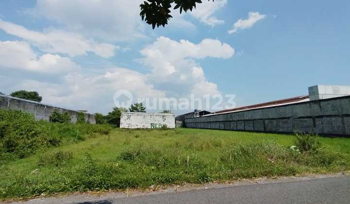 800 Square Meters of Land Located Near Mirota Godean