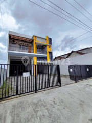 Disewakan Ruko 2 Lantai 788 Meter Persegi di Dekat Stpn Gamping, Sleman Disewakan Ruko 2 Lantai 788 Meter Persegi di Dekat Stpn Gamping, Sleman