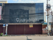 Strategic 2-Story Commercial Space for Rent in City Center, Jl. Solo, Klitren, Gondokusuman, Yogyakarta