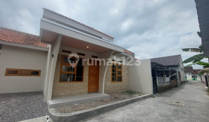 New House Ready to Live Strategic Location Near Wonosari Street 2