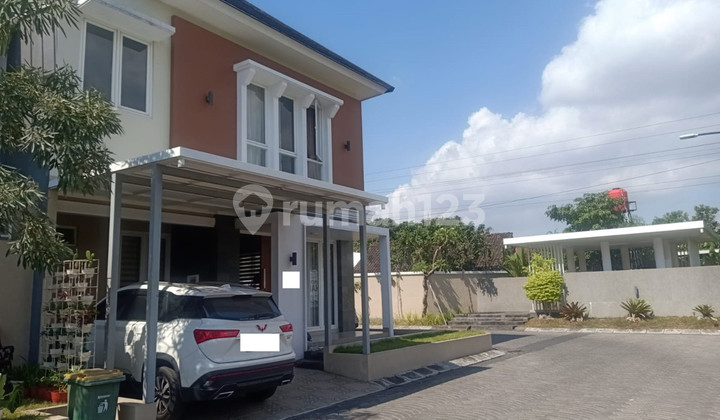 Hook House Only 100 Meters to Jl. Godean - Sleman 2