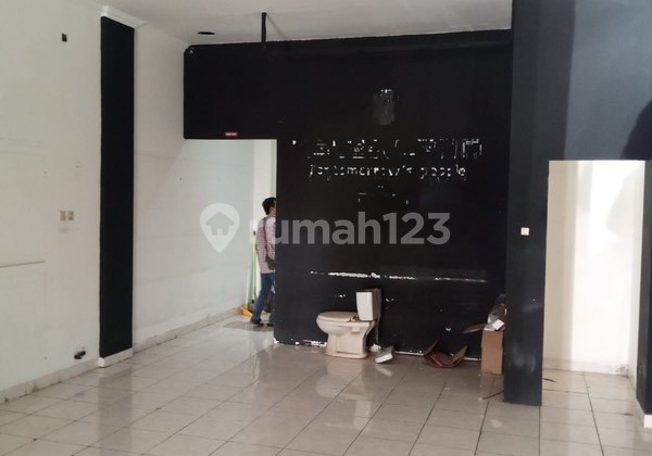 For Rent 2-Story Shop House in Business & Culinary Area Seturan Raya, Caturtunggal, Depok, Sleman 2