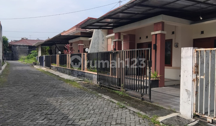 Rumah Dalam Perum Jambon Residence Kricak Tegalrejo Yogyakarta Rumah Dalam Perum Jambon Residence Kricak Tegalrejo Yogyakarta