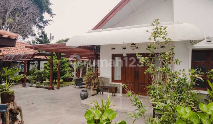 Rumah Desain Etnik Jawa Modern Lokasi Strategis Dekat Pusat Wisata Kota Yogyakarta 2