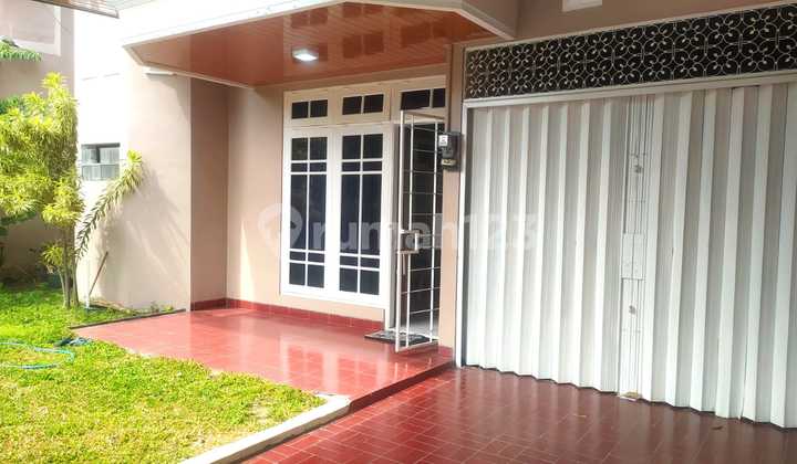 Rumah Mewah Siap Huni, Furnish, Lokasi Dalam Perumahan Perum Puri Gejayan Indah Condongcatur 2