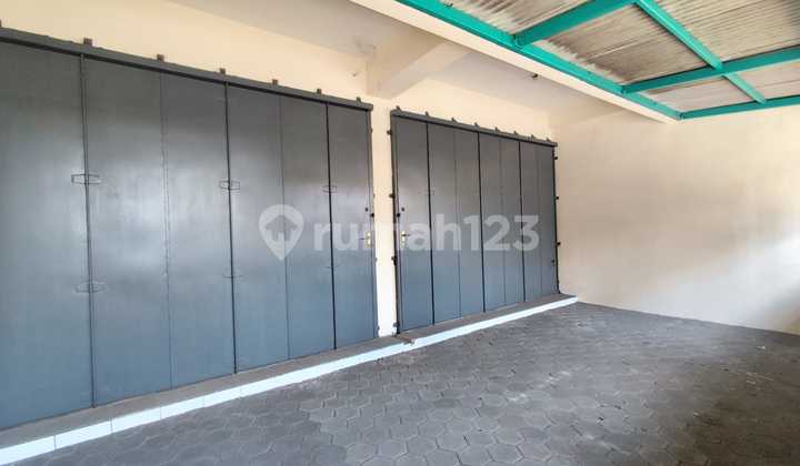 2-Story Shop House in a Strategic Location at Kotagede, Yogyakarta 2