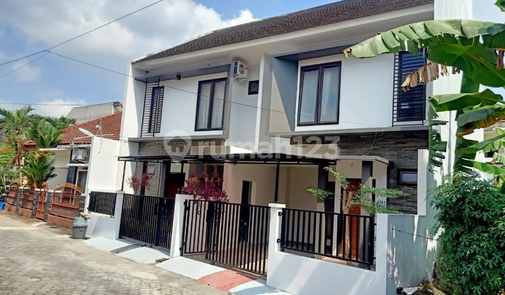 Rumah Hanya 10 Menit ke Kampus Ugm Yogyakarta