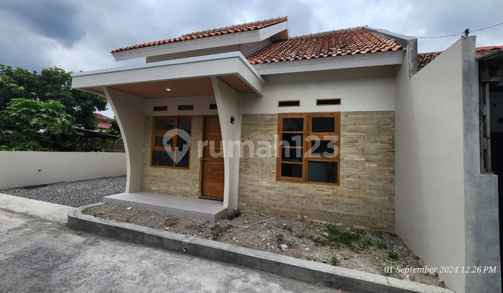 Rumah Baru Siap Huni Lokasi Strategis Dekat Jalan Wonosari